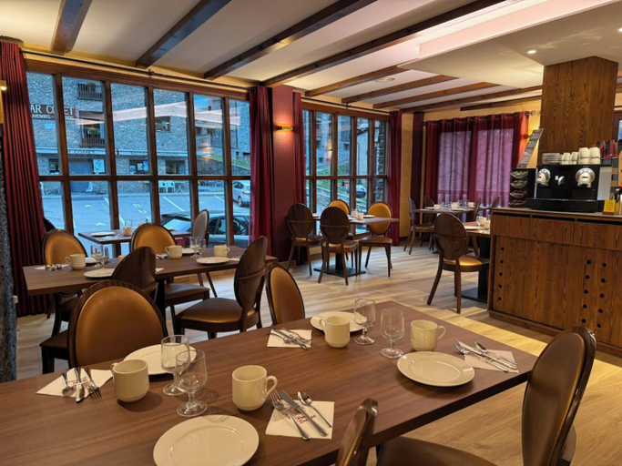 Food & Drinks 4, Hotel l’Ermita