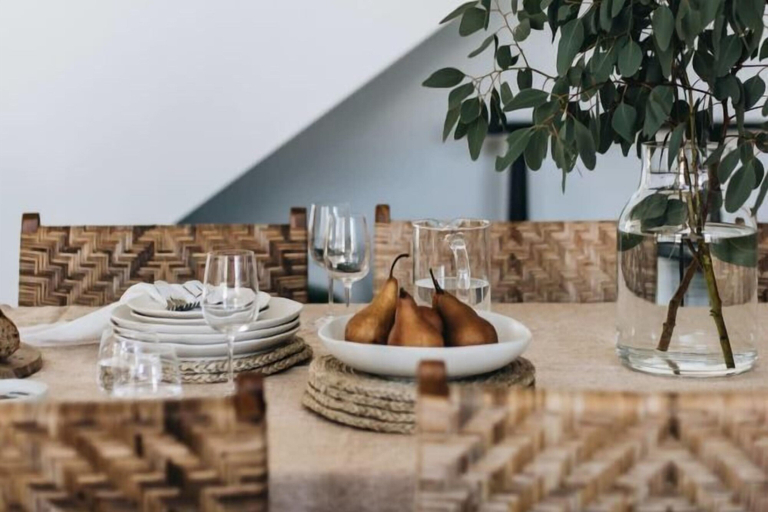 Food & Drinks 4, Maple on Albert, Berry - by Linnaeus Collection, Shoalhaven - Pt B