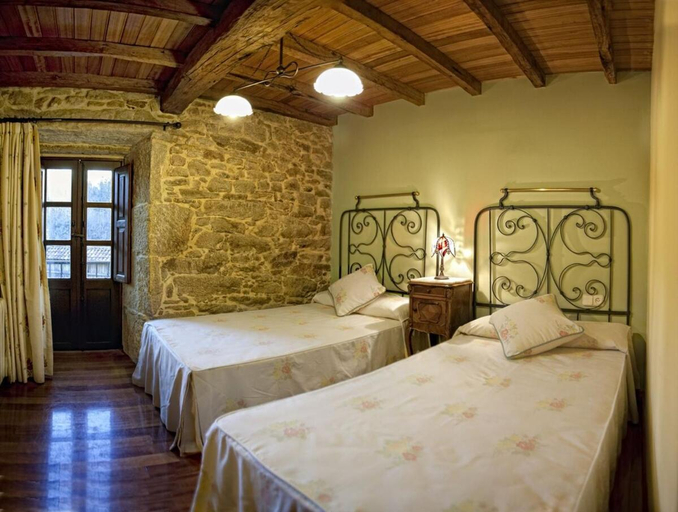 Bedroom 2, Hotel Casa Gasamans, A Coruña