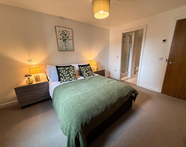 Bedroom 5, Spacious City Centre 2 Bedroom Apartment, Sefton