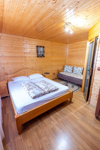 Bedroom 2, Pensiunea Casa Iulia Transalpina, Sugag