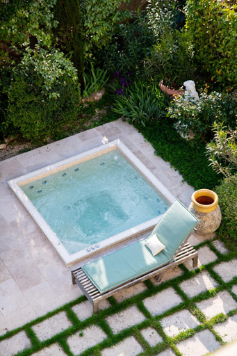 Sport & Beauty 5, Le Vieux Castel, Alpes-de-Haute-Provence