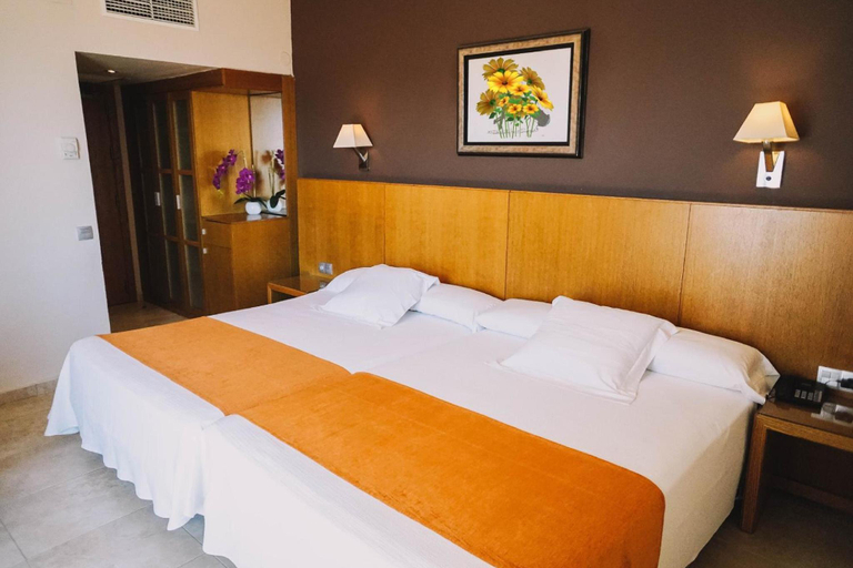Bedroom 3, Hotel Alba Seleqtta, Girona