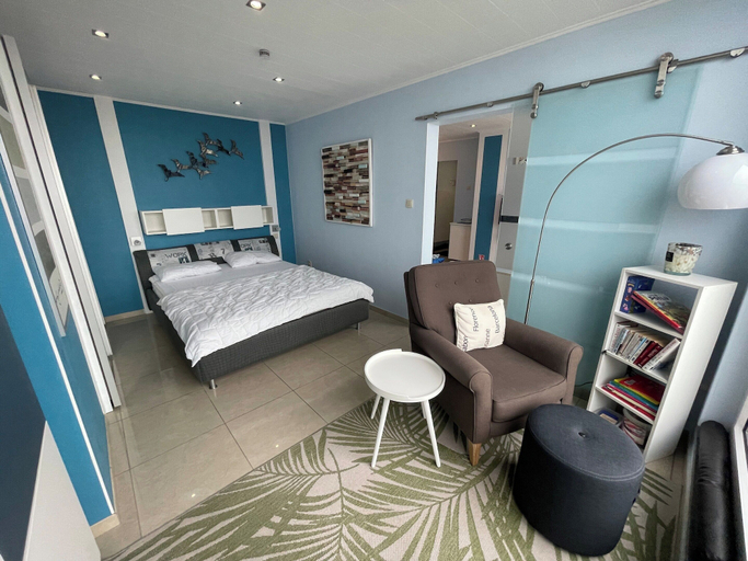 Room, Beautiful Apartment for 4 People, West-Vlaanderen