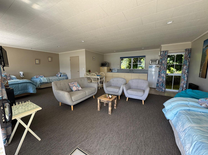 Bedroom, Te Mahia Bay Resort, Marlborough