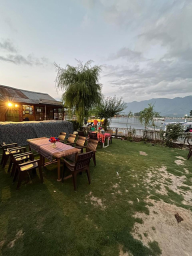 Food & Drinks 5, Hotel Lake Side, Srinagar