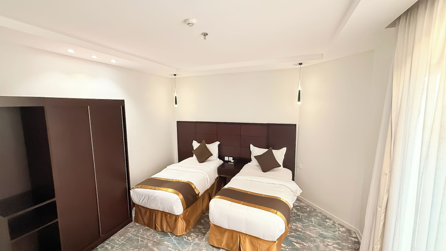 Bedroom 4, Dhikra Hotel, Taif