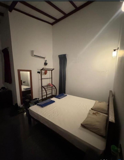 Bedroom 1, Pinidu Villa, Weligama