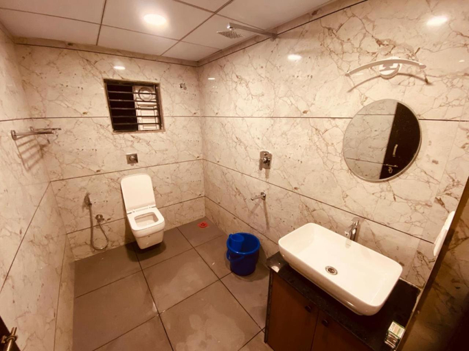Bathroom 5, Fraydel Homestay, Uttara Kannada