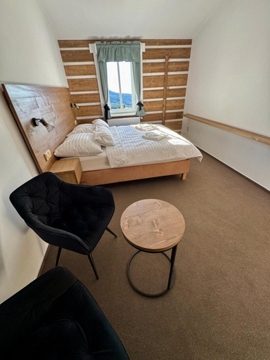 Bedroom 3, Horska Bouda Dvoracky, Semily