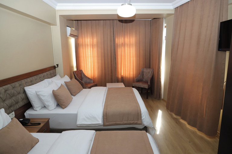 Bedroom 4, Ramparts, Fatih