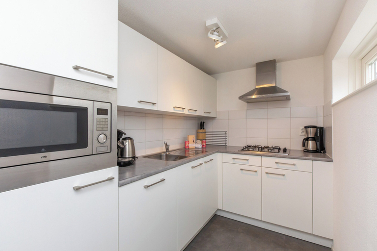 Private kitchen 2, Wonderful Beach Holiday Home for 6, Schouwen-Duiveland