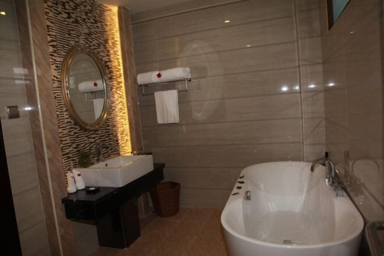 Bathroom 4, Yabulun Pastoral Leisure Villa, Hainan