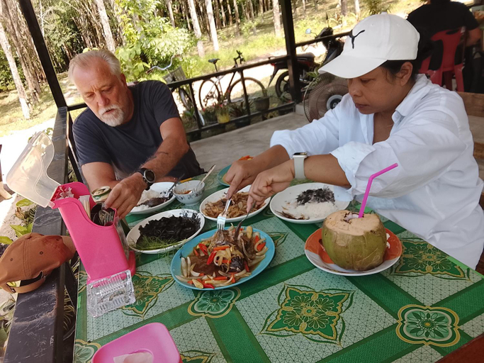 Food & Drinks 4, Bangkaew Camping place bangalow, Nua Khlong