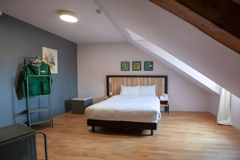 Bedroom 3, The People Strasbourg, Bas-Rhin