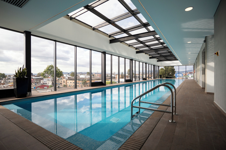 Indoor pool 4, Alma 72 By Jalo, Santafé de Bogotá