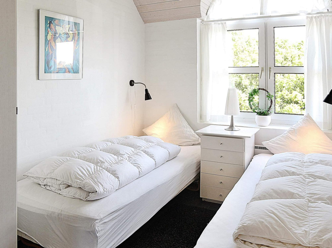 Bedroom 4, 5 Star Holiday Home in Ringkobing, Ringkøbing-Skjern