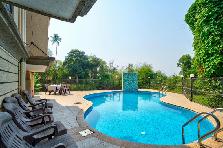 Sport & Beauty 4, Aveeno Villas with Swimming Pool and Jacuzzi Near Baga and Calangute, North Goa