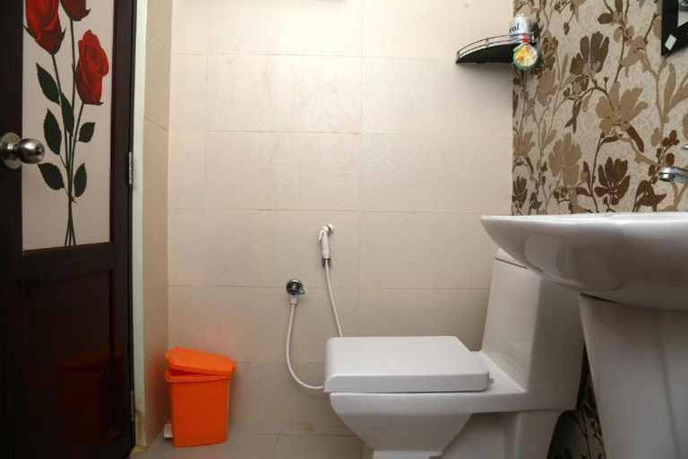 Bathroom 5, HAILS HOMESTAY, Alappuzha