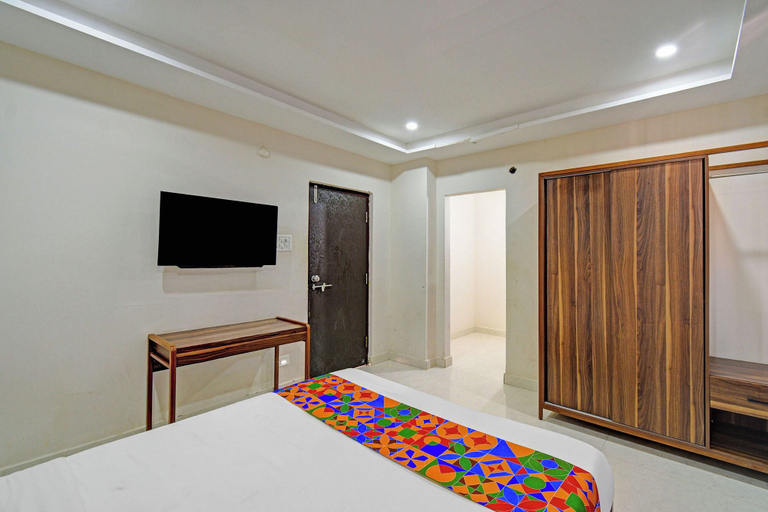 Room 4, Via Silver Suites, Hyderabad