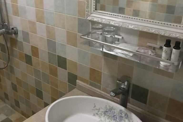 Bathroom 4, Shizhushanse Theme Garden Hotel, Chongqing