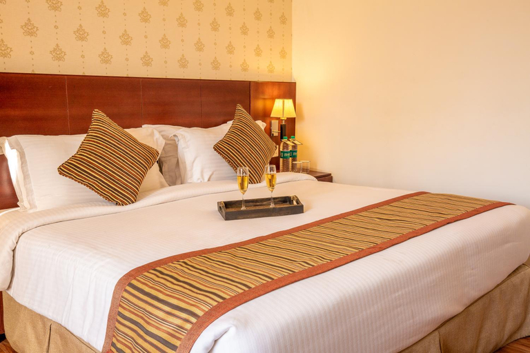 Bedroom 2, Rosewood Apartment Hotel - SIDCUL Haridwar, Hardwar