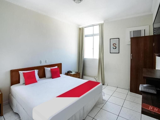 Room 2, Carlton Plaza Americana, Americana