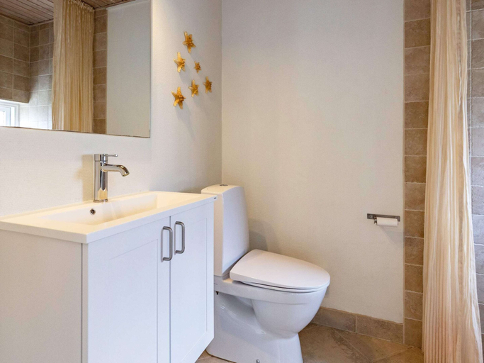 Bathroom, 4 Person Holiday Home in Aeroskobing, Ærø