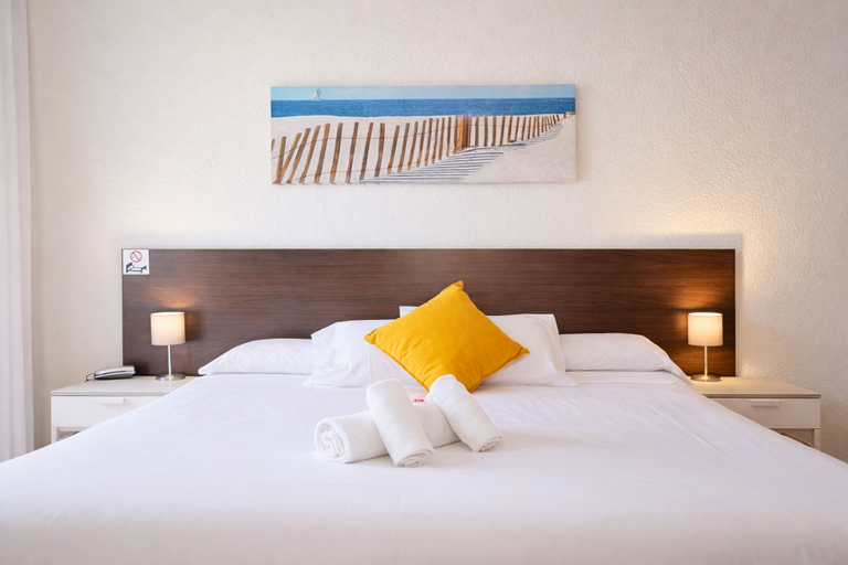 Bedroom 3, Adia Hotel Cunit Playa, Tarragona