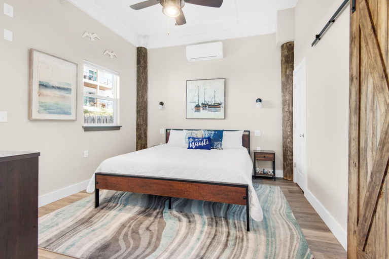 Bedroom 3, Para-dise, Escambia