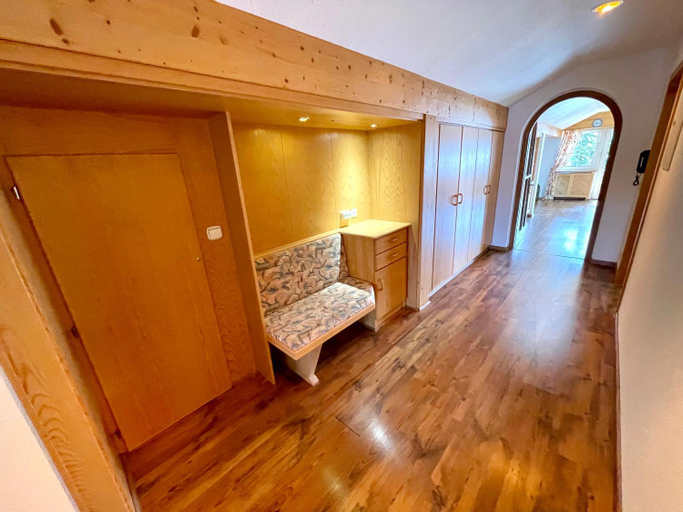 Bedroom 4, Haus Zellerwirt, Traunstein