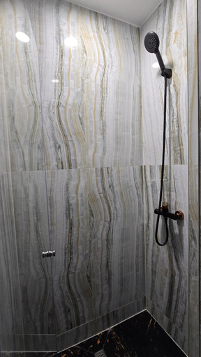 Bathroom 2, Var-i Apartman, Fonyód