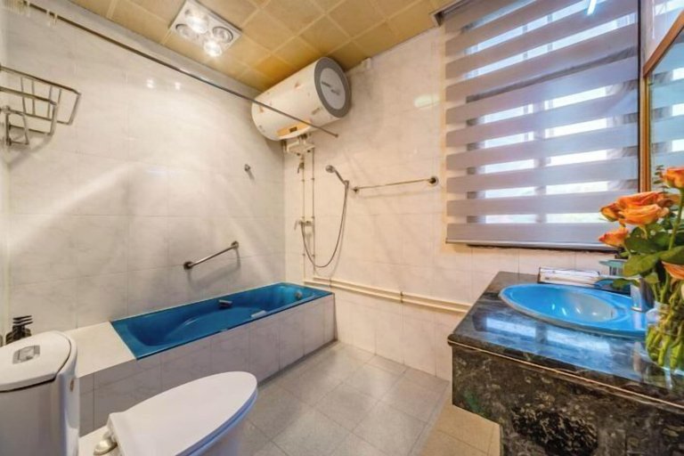 Bathroom 2, Eagle Tree Capsule Inn, Quanzhou