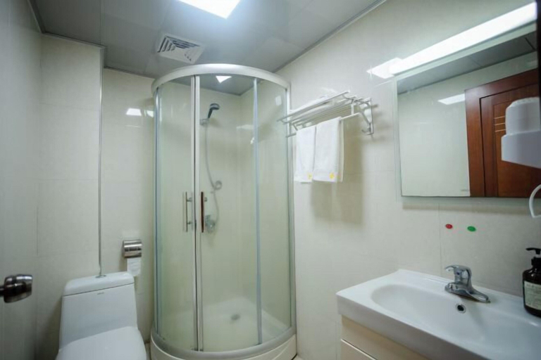 Bathroom 4, Jinwang Hotel, Hengyang