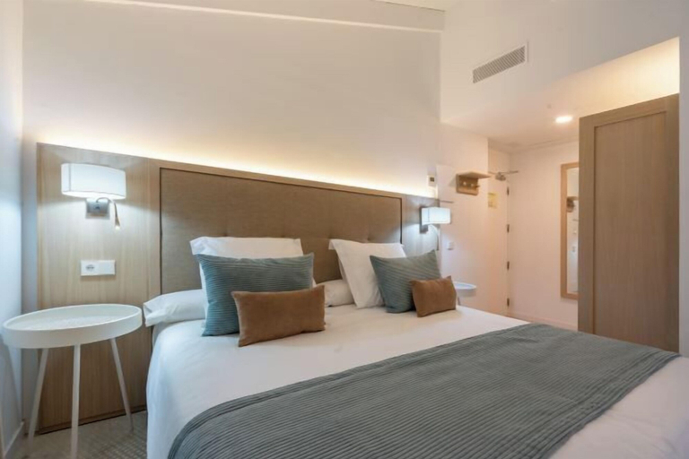 Bedroom 4, Soller Plaza, Baleares