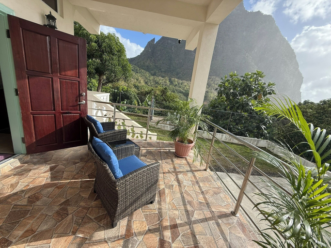Terrace/patio 2, You 4 Ric Piton Suites
