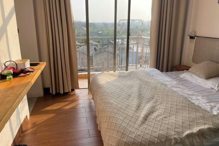 Room 3, Beihai Weizhou Xiaodeng Yujiale