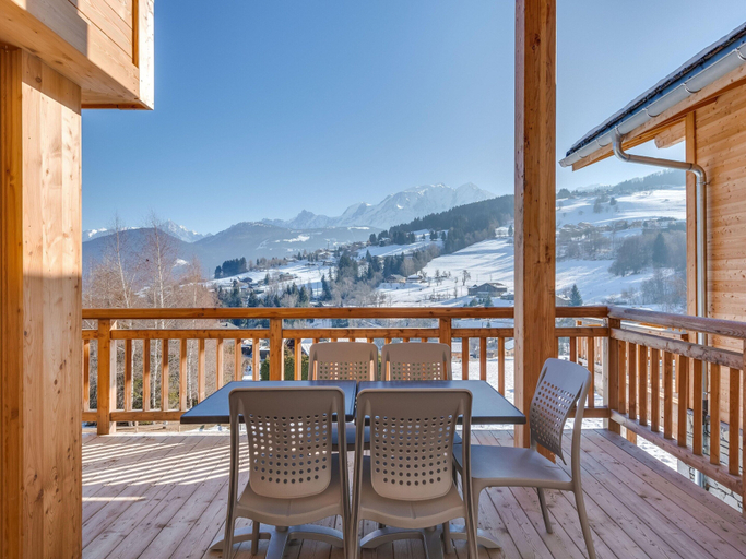 Balcony 3, Apartment in Combloux Near Mont-blanc Views, Haute-Savoie