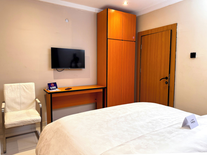 Room 5, The colony residences hotel and suites, Ikpoba-Okha