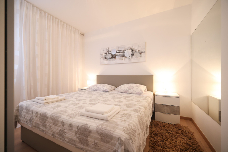 Room 3, Apartment Skroce, Nin
