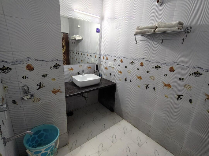 Bathroom 4, Dwelling residency, Gautam Buddha Nagar