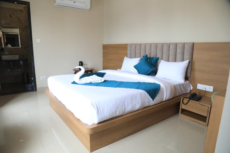 Bedroom 4, Hotel Krishna Rooms, Wardha