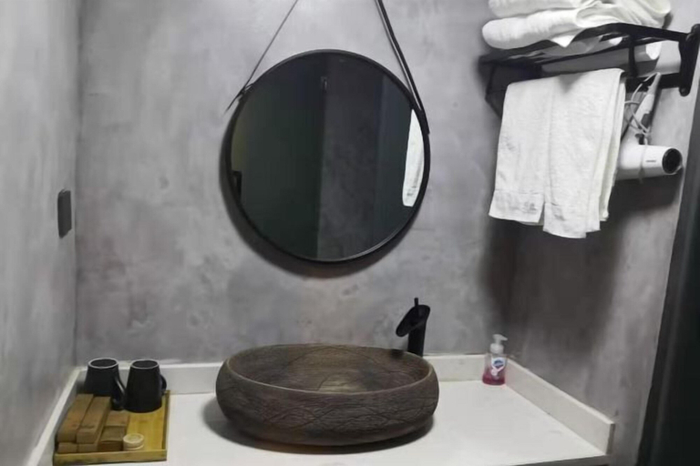 Bathroom 3, 37 Degree Grey Homestay in Wenzhou, Wenzhou