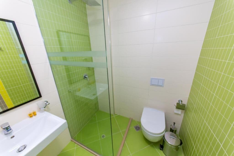 Bathroom 5, Hotel Saranda Palace, Sarandës