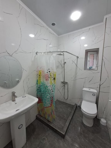 Bathroom 5, Apartment 124 by Metro Shengavit, Yerevan