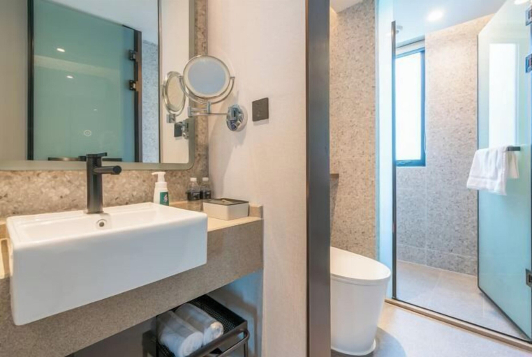 Bathroom 5, Shanghai Baoshan Changjiang Road Atour Light Residence Hotel, Shanghai