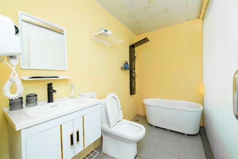 Bathroom 3, Shenzhen Dalv Xiaoshe Homestay (Jiaochangwei), Shenzhen
