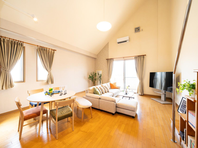 Bedroom 2, The Global Tower, Niihama