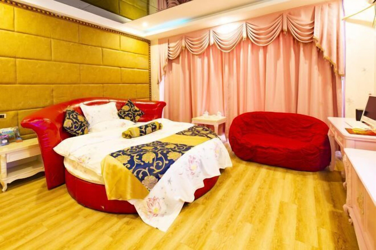 Bedroom 3, Paulolia Holiday Hotel, Liupanshui