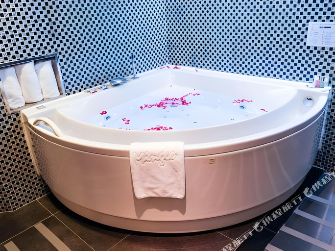 Bathroom 3, Mingle Place At The Eden, Hong Kong Island